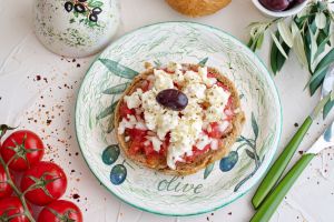 Paximadi - Crete's Crunchy Superfood